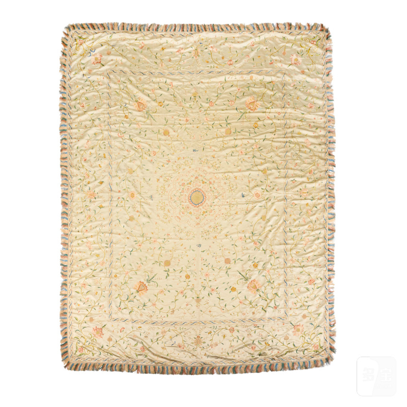 約一八零零年 廣東米白地綉花卉紋蓋罩 | A CANTON CREAM SILK EMBROIDERED COVERLET - 图3